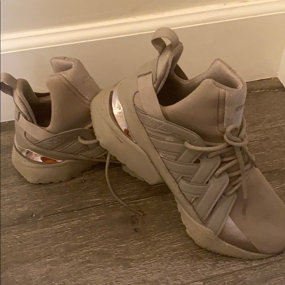 Puma sneakers